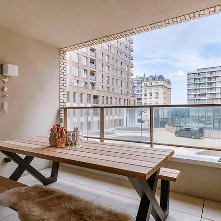 Apartment Huswell - Beautiful With Parking Close To The Sea