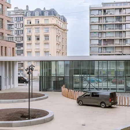 Huswell - Beautiful With Parking Close To The Sea Apartment *